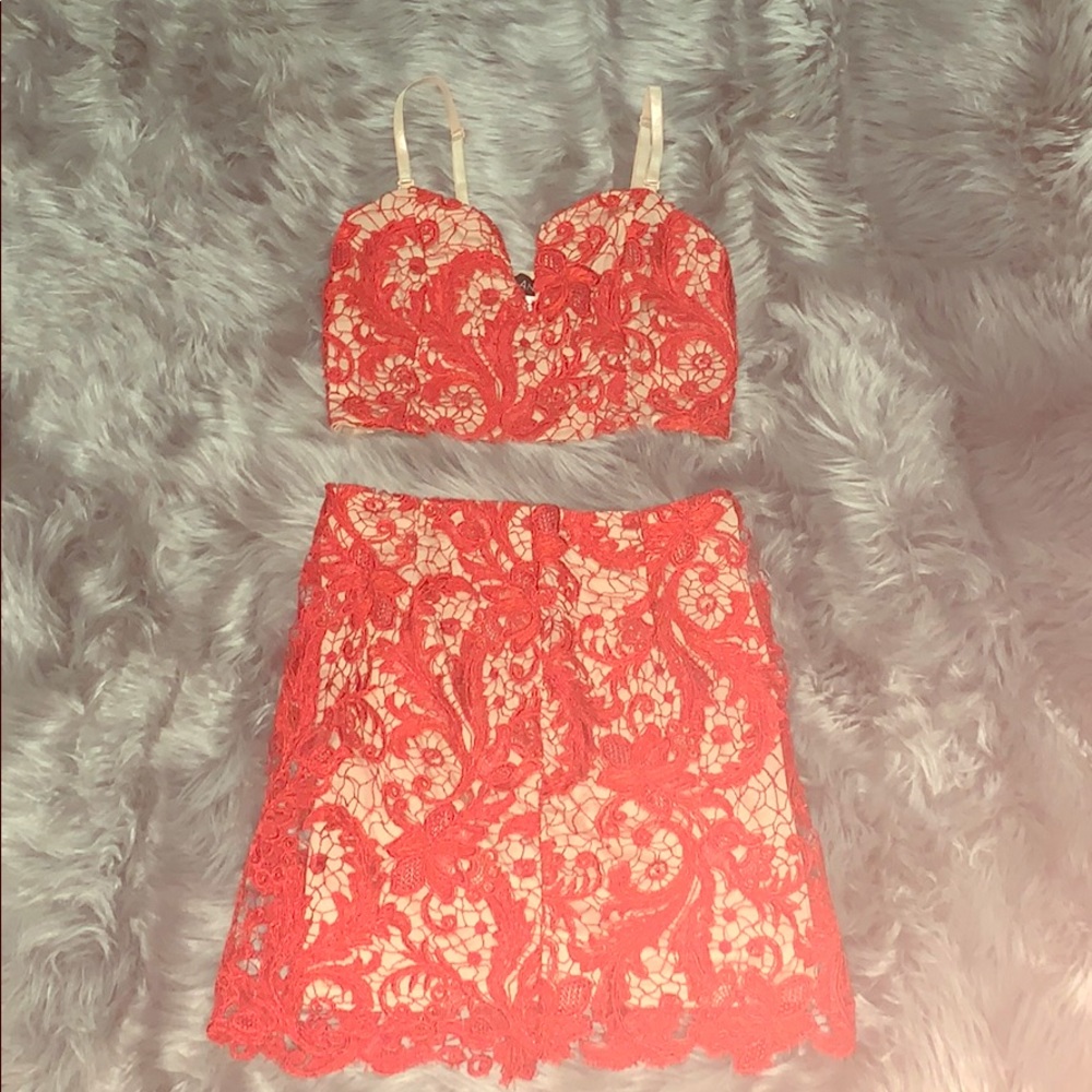Red lace crop & skirt set